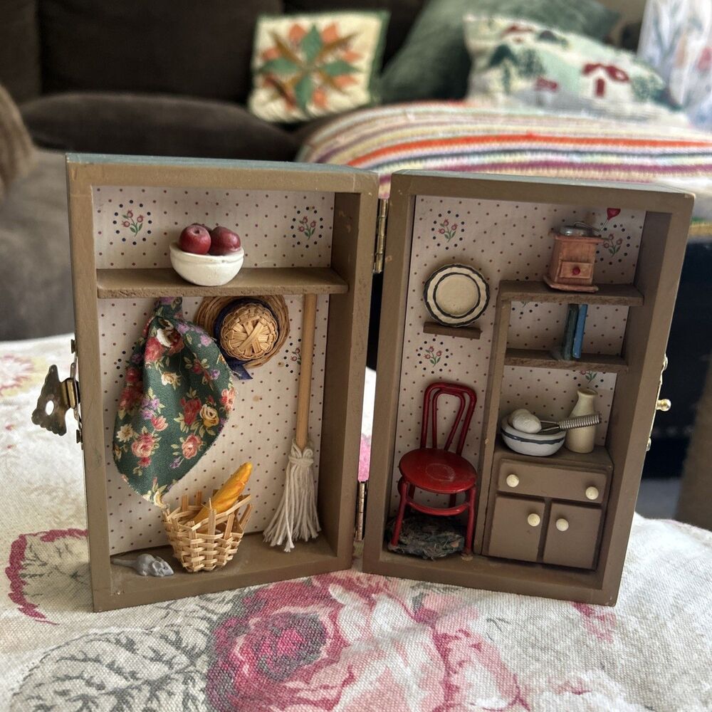 Vtg Tender Heart Treasures Miniature Box 1993 Cottagecore Country